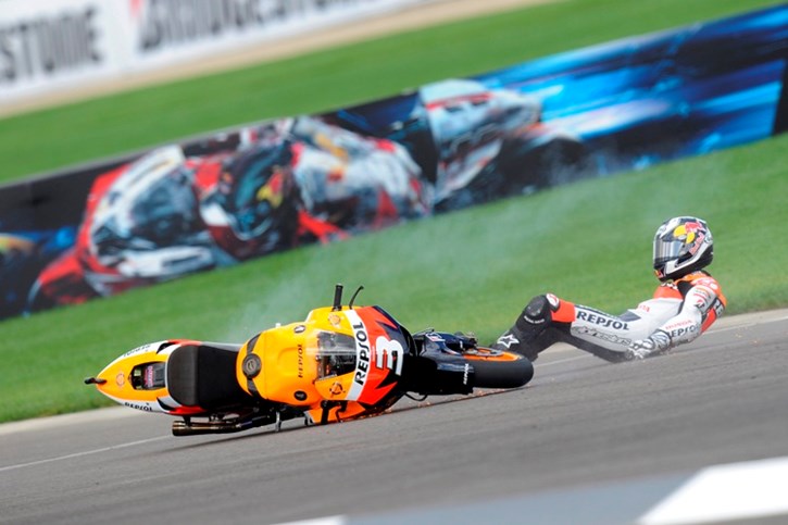 Indianapolis: Pedrosa crash